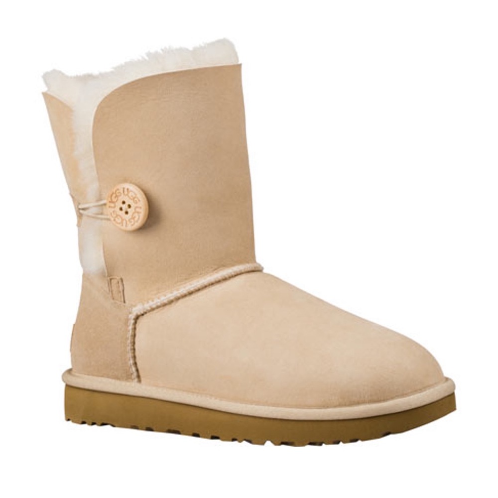 Classic Bailey Button Uggs